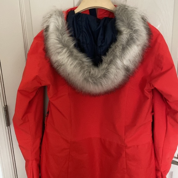 Columbia Ski Jacket. LIKE NEW!!! - Picture 3 of 14